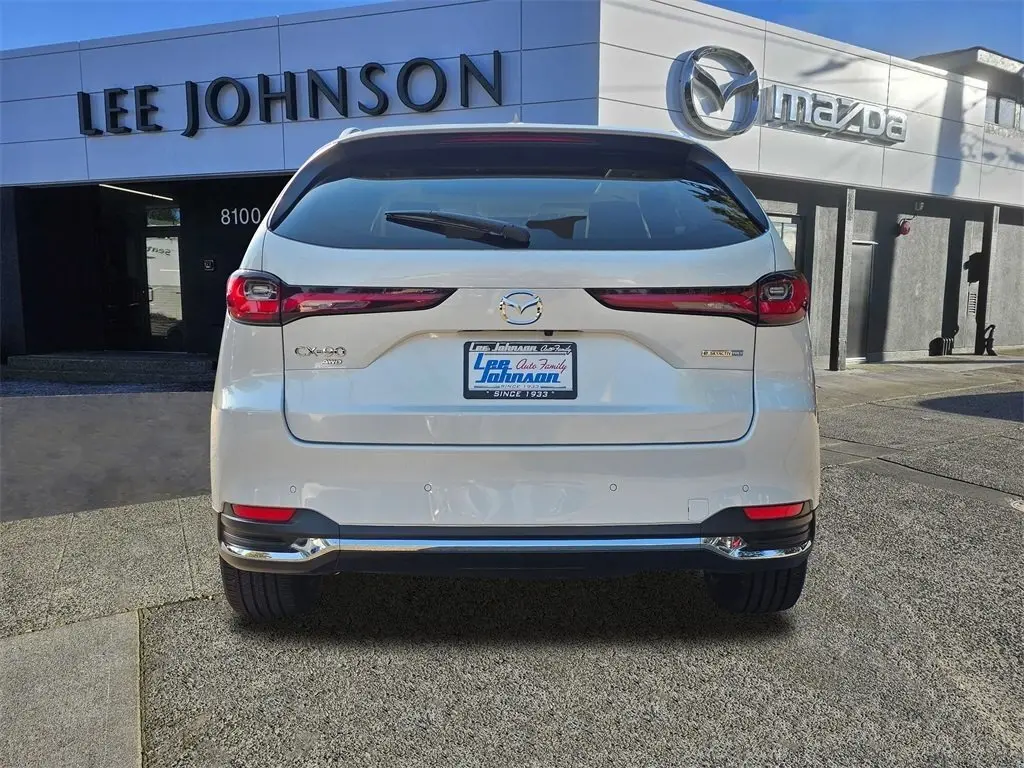 2024 Mazda CX-90 Plug-in Hybrid Premium photo 4