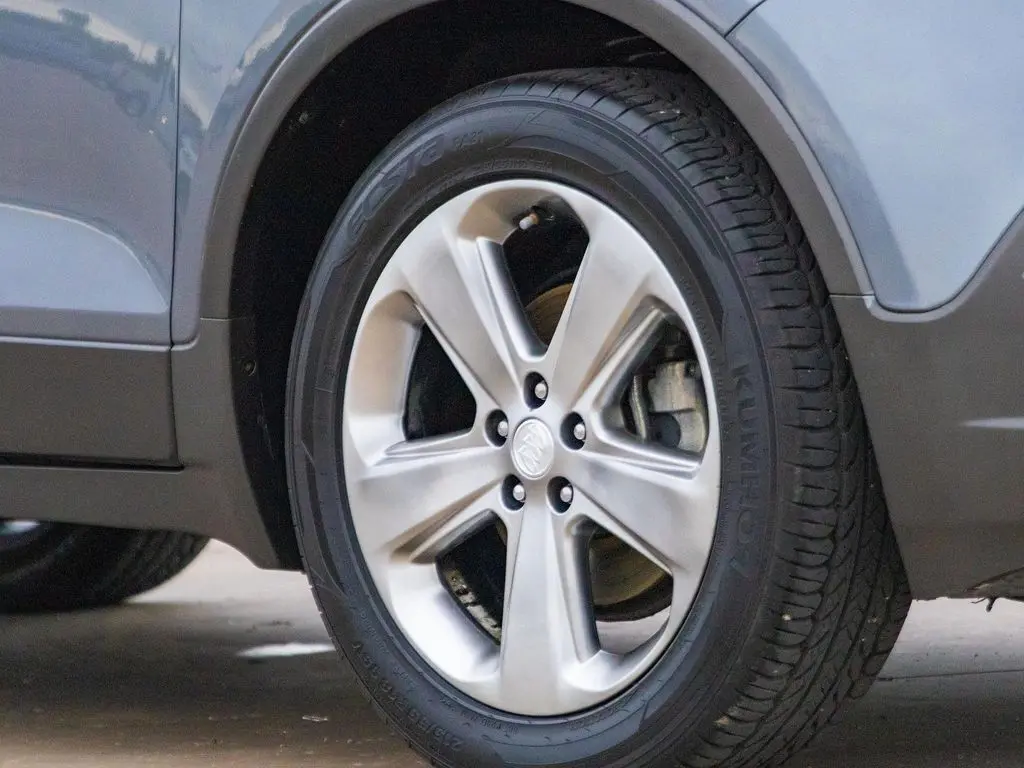 2014 Buick Encore Base photo 2
