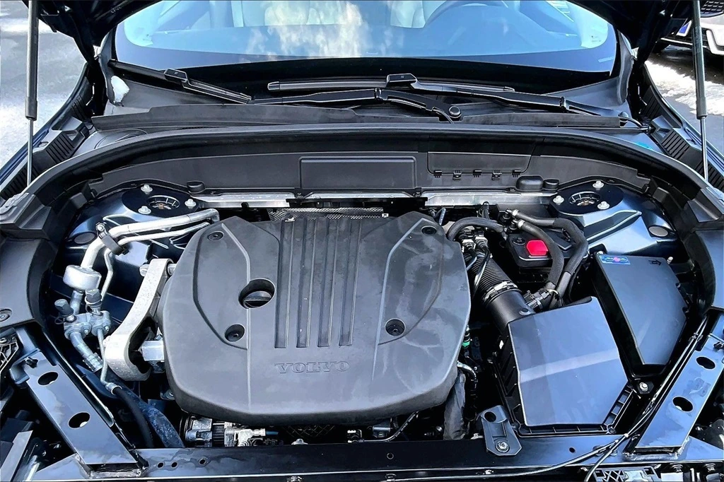 2023 Volvo - image 29
