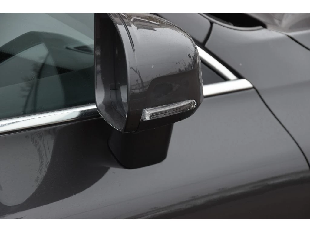 2022 Volvo - image 31