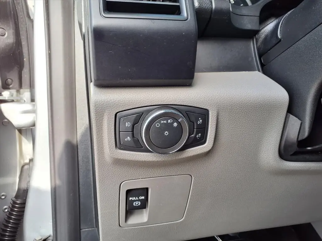 2019 Ford F-150 XL photo 26