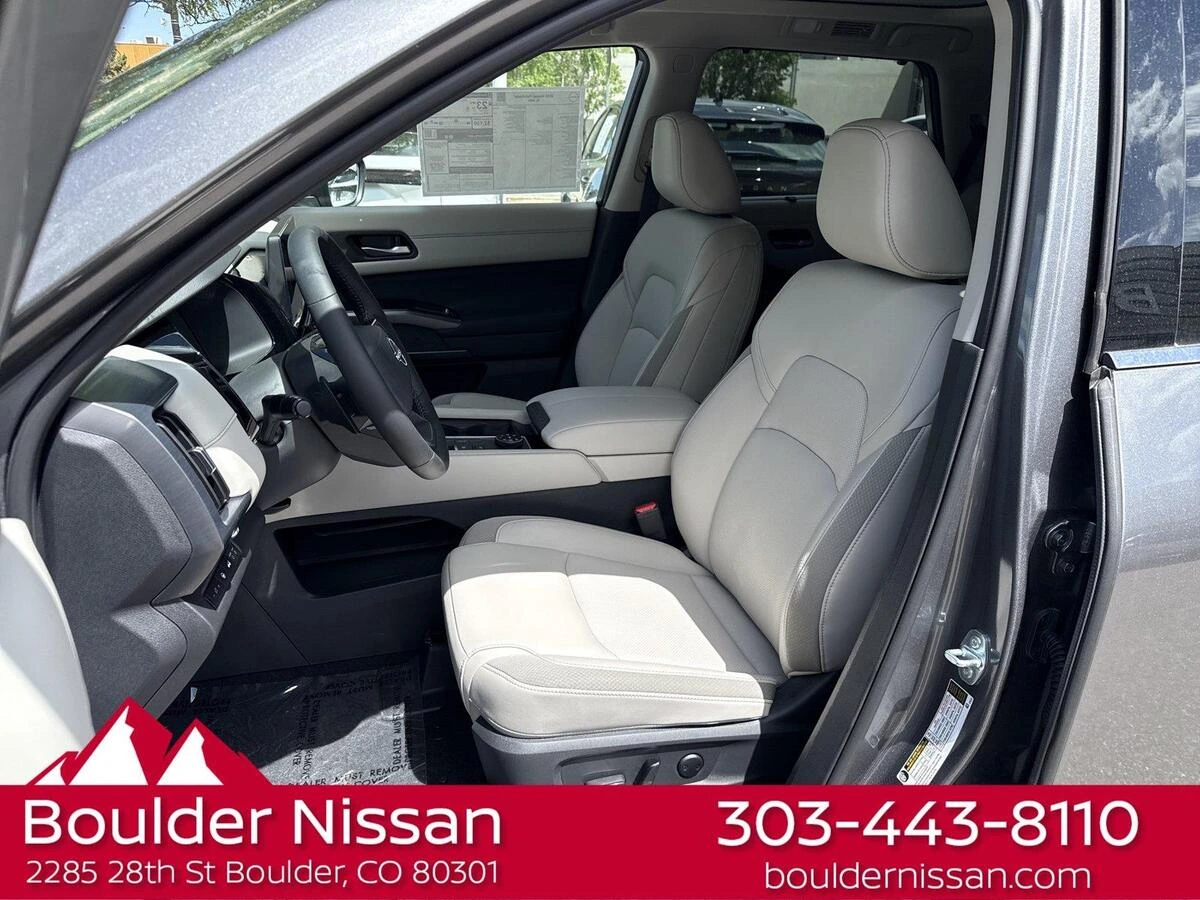 2026 Nissan Pathfinder SL - Photo 18