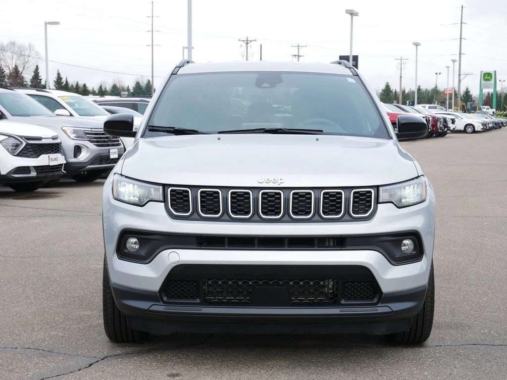 Used 2025 Jeep Compass Latitude with VIN 3C4NJDBN4ST523708 for sale in Hastings, Minnesota
