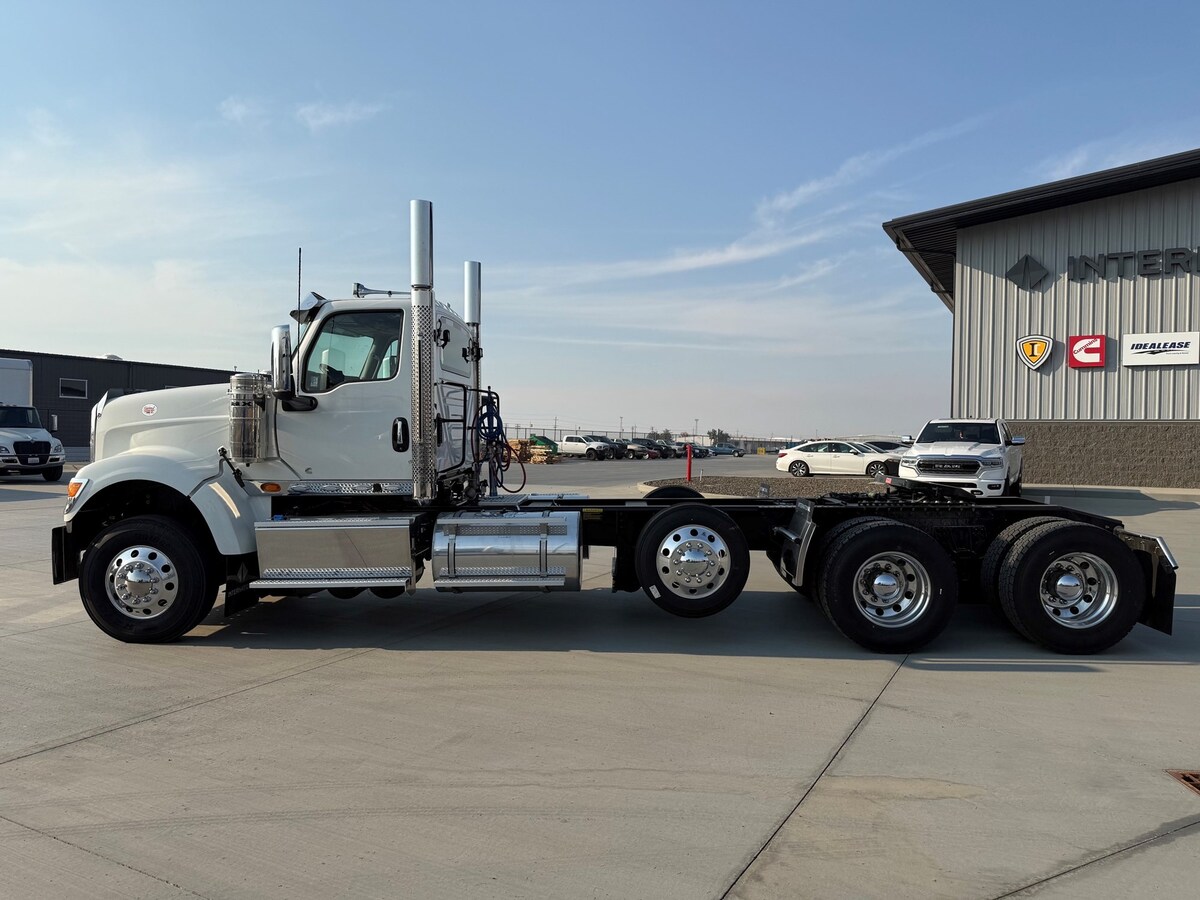 2027 International HX in Pasco, WA — photo 4