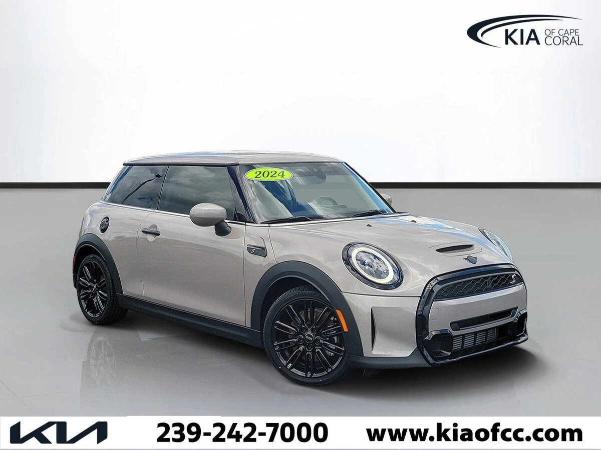 2024 MINI Hardtop 2 Door