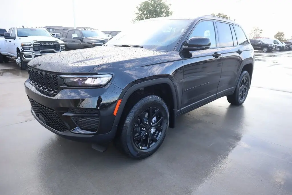2025 Jeep Grand Cherokee Altitude X photo 10