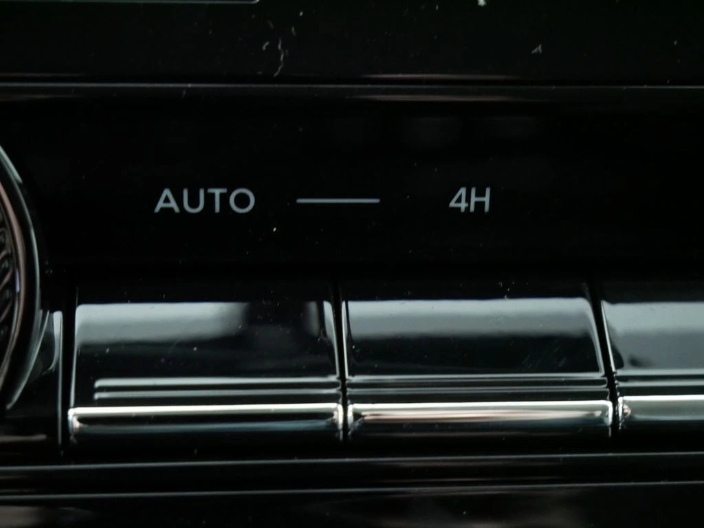 2026 Nissan Armada SV - Photo 31