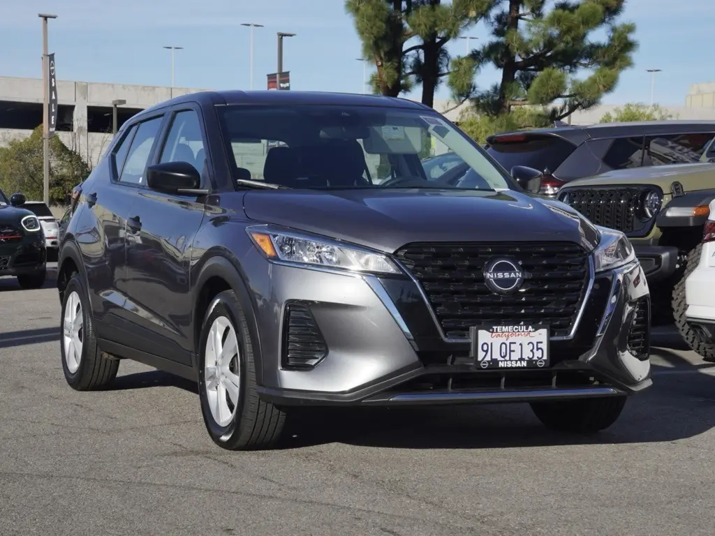 2024 Nissan Kicks S