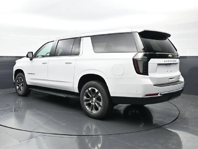 2026 Chevrolet Suburban LT - Photo 11