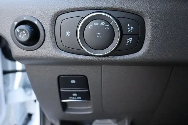 2025 Ford Transit photo 26
