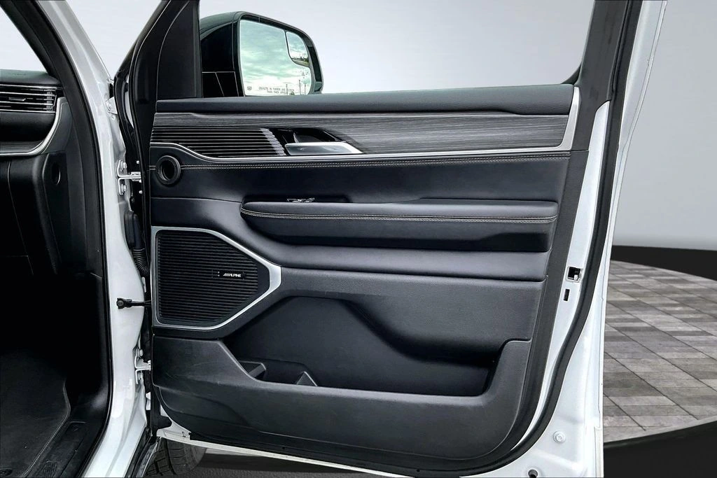 2023 Jeep Wagoneer Series II - Photo 24