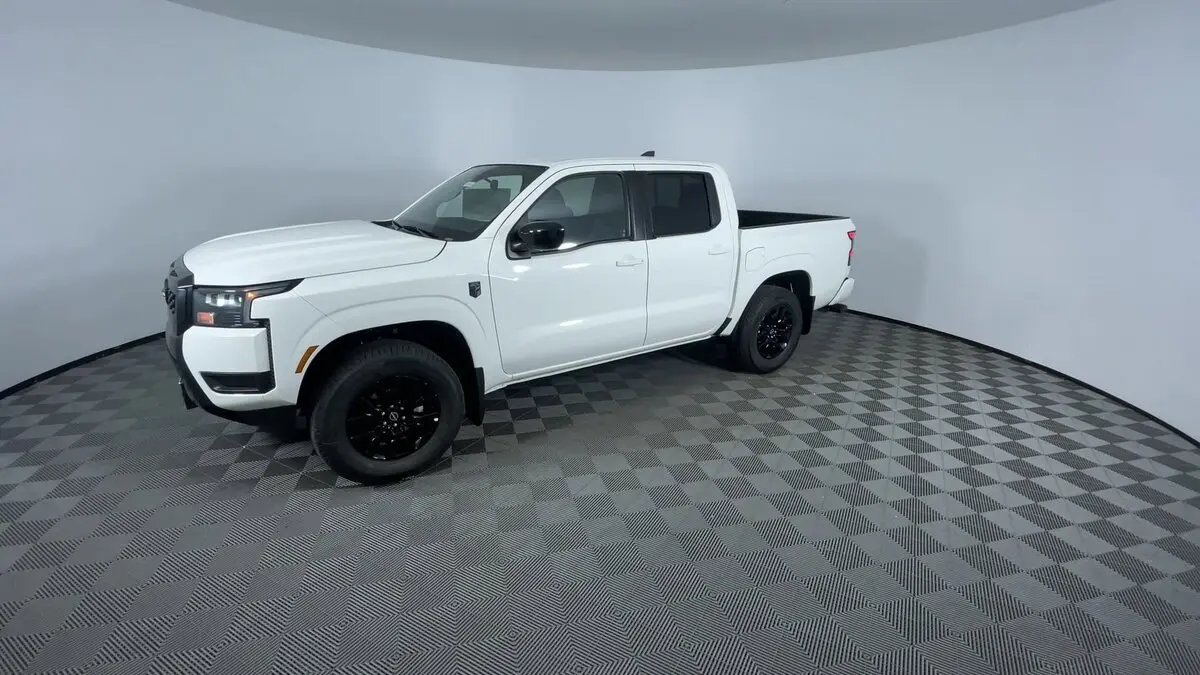 2026 Nissan Frontier Crew Cab SV photo 4