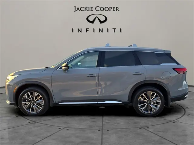 2026 Infiniti QX60 Luxe photo 2