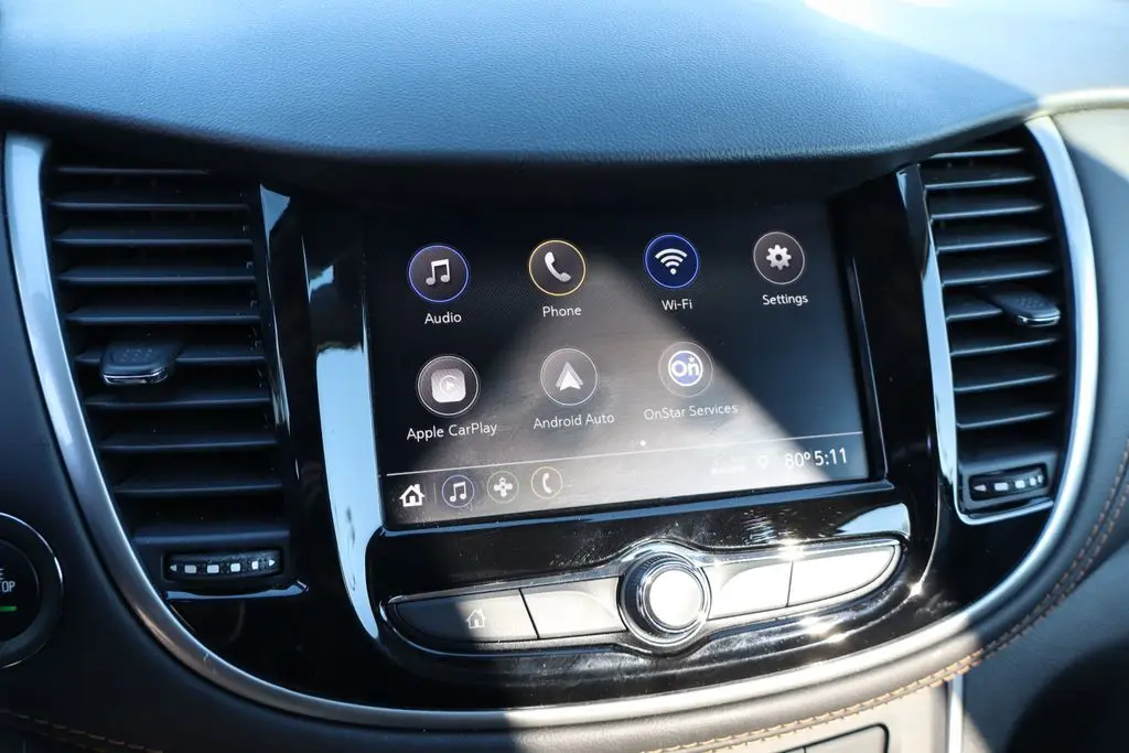 2022 Chevrolet Trax LT photo 16