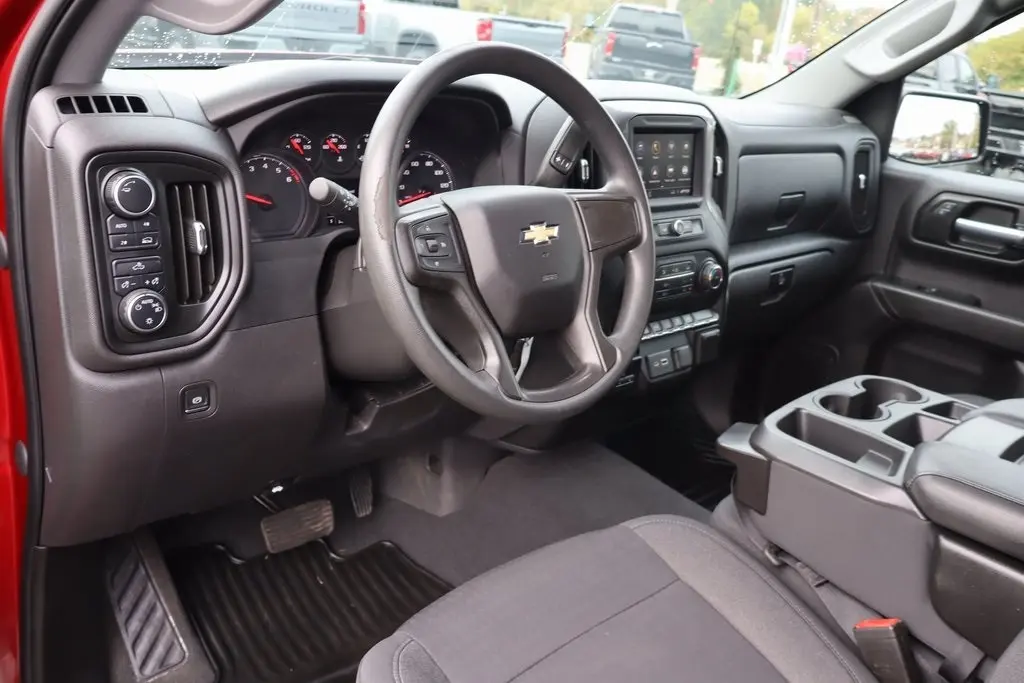 2022 Chevrolet Silverado 1500 Custom photo 4
