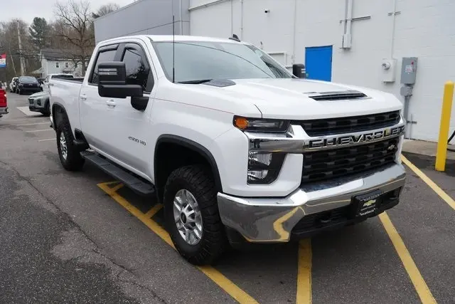 Used 2020 Chevrolet Silverado 2500HD LT with VIN 1GC1YNE73LF231685 for sale in Garrettsville, OH