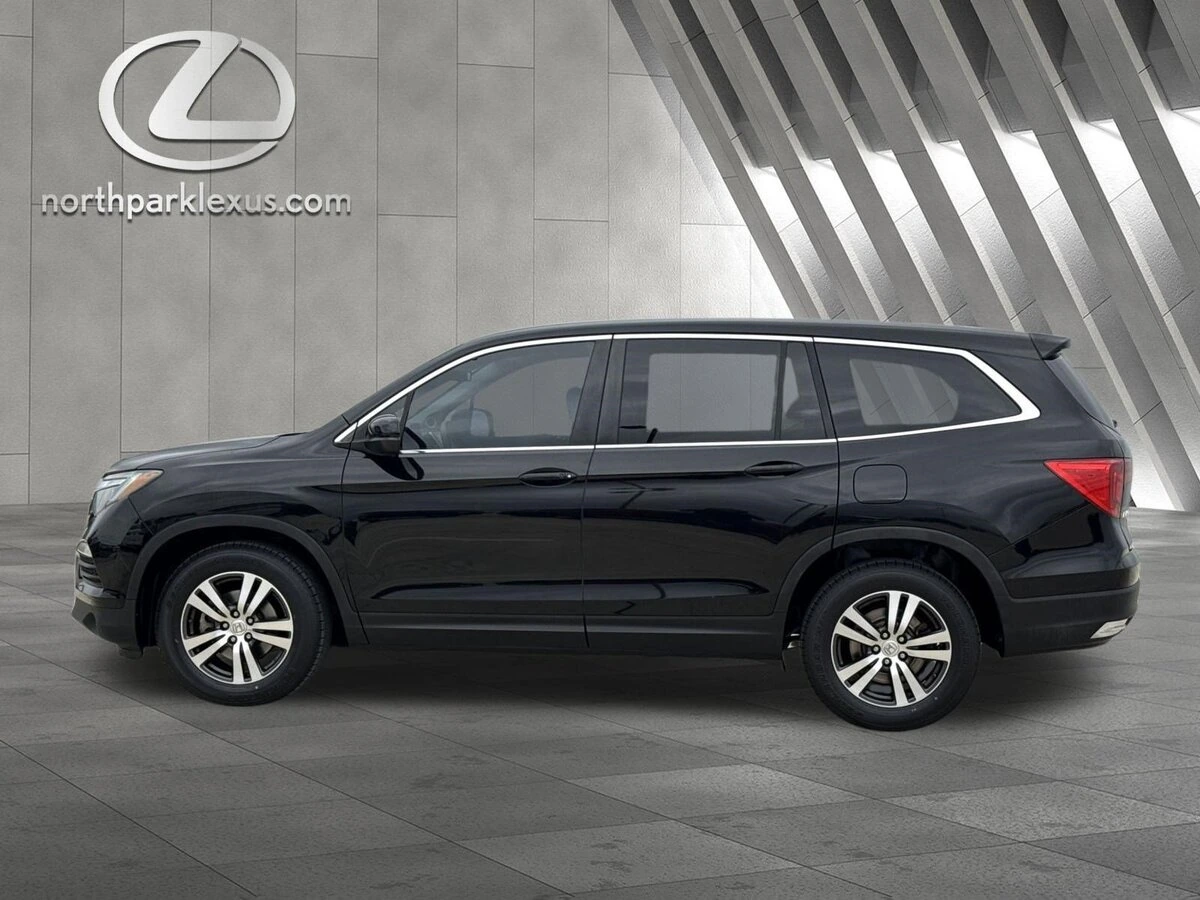 2016 Honda Pilot 2WD EX's photo