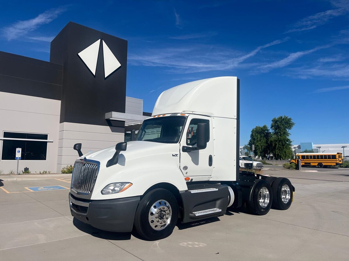 2022 International LT in Phoenix, AZ