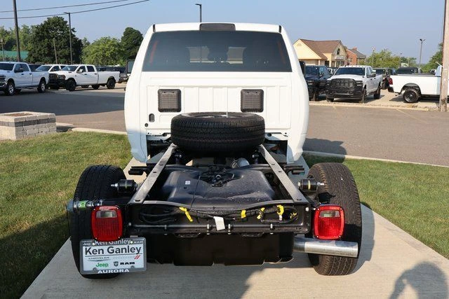 2025 RAM 3500 Chassis Tradesman - Photo 30