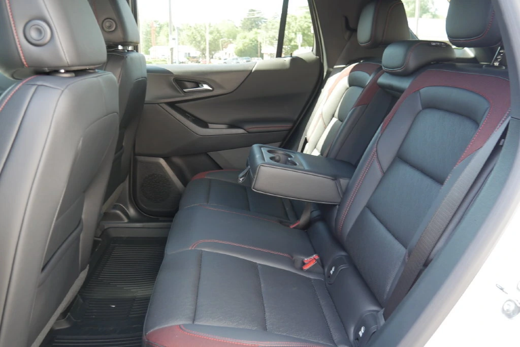 2027 Chevrolet Equinox RS - Photo 15