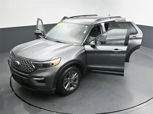 2022 Ford Explorer XLT Sport photo 36