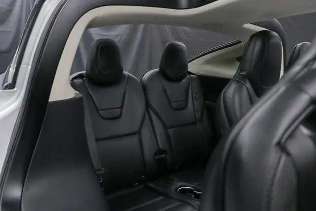 2016 Tesla Model X 90D photo 19