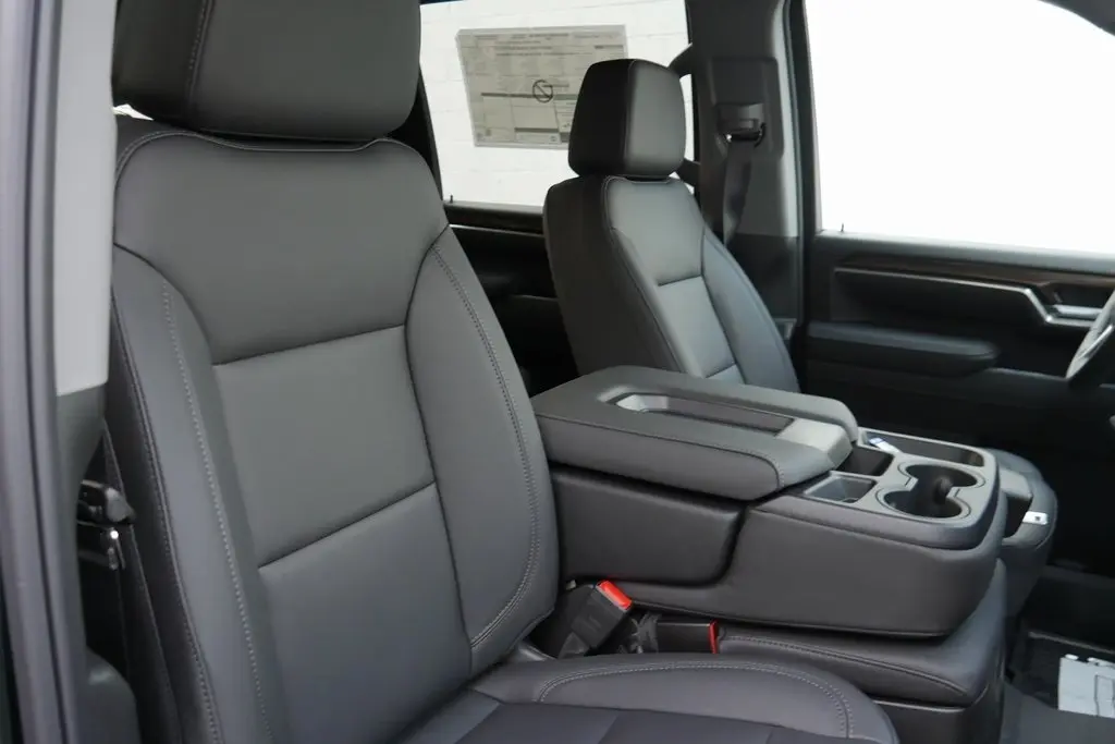 2026 Chevrolet Silverado LT photo 23