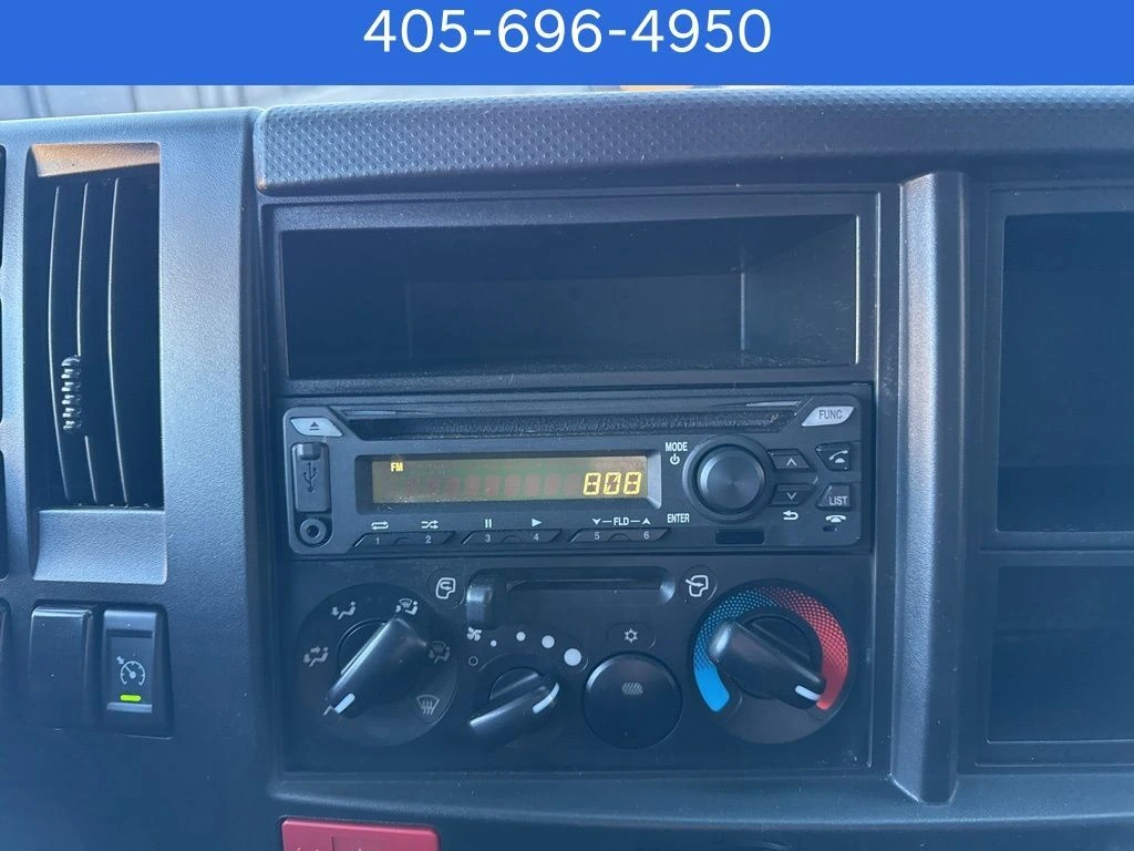 2024 Isuzu NPR - image 24