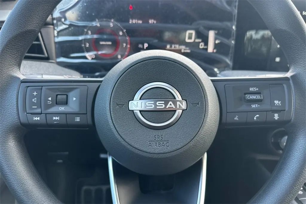 2026 Nissan Kicks SV photo 17
