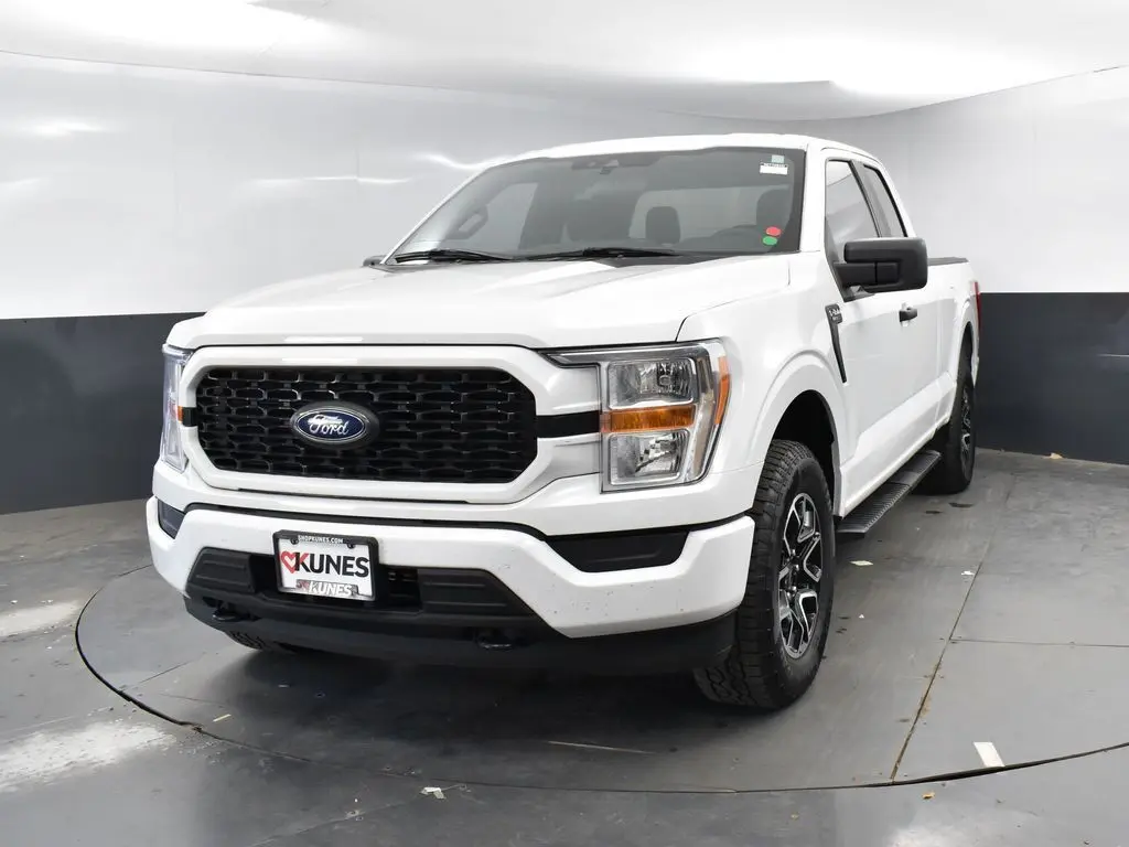 2022 Ford F-150 XL photo 3