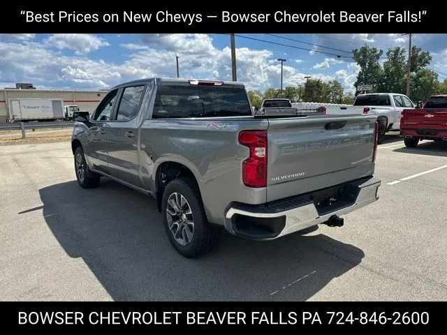 2025 Chevrolet Silverado 1500 LT photo 3
