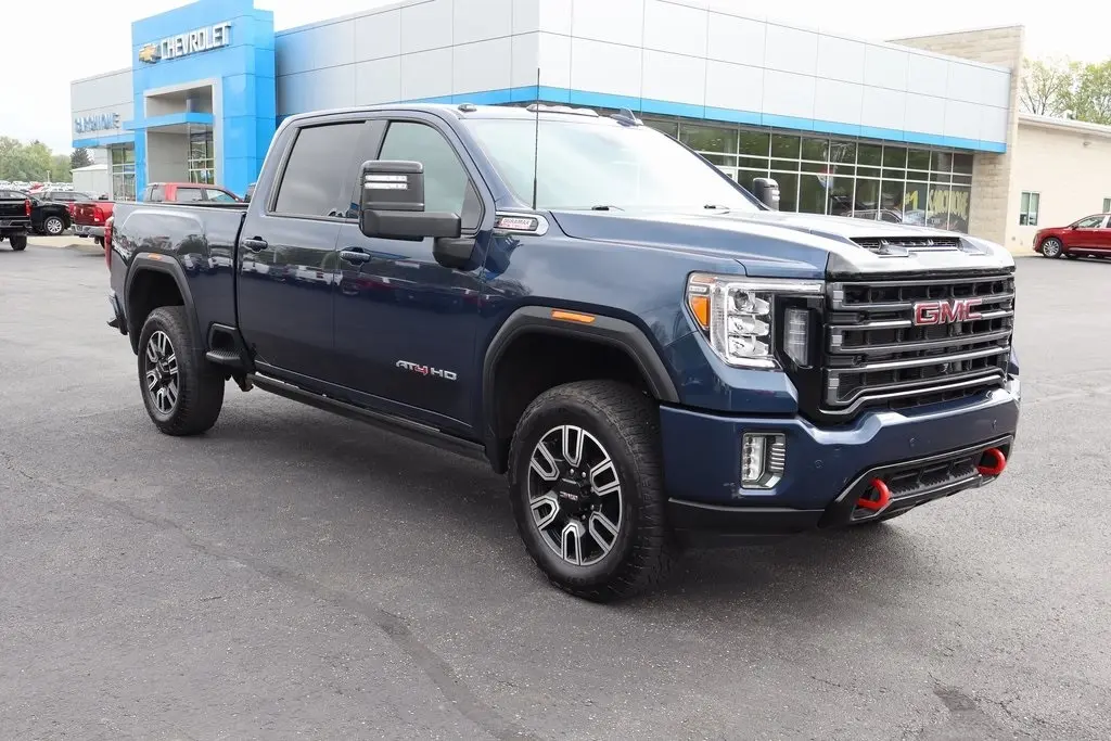 Used 2022 GMC Sierra 2500HD AT4 with VIN 1GT49PEYXNF307761 for sale in Atwater, OH