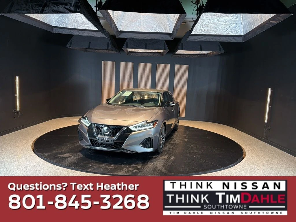 2020 Nissan Maxima SV