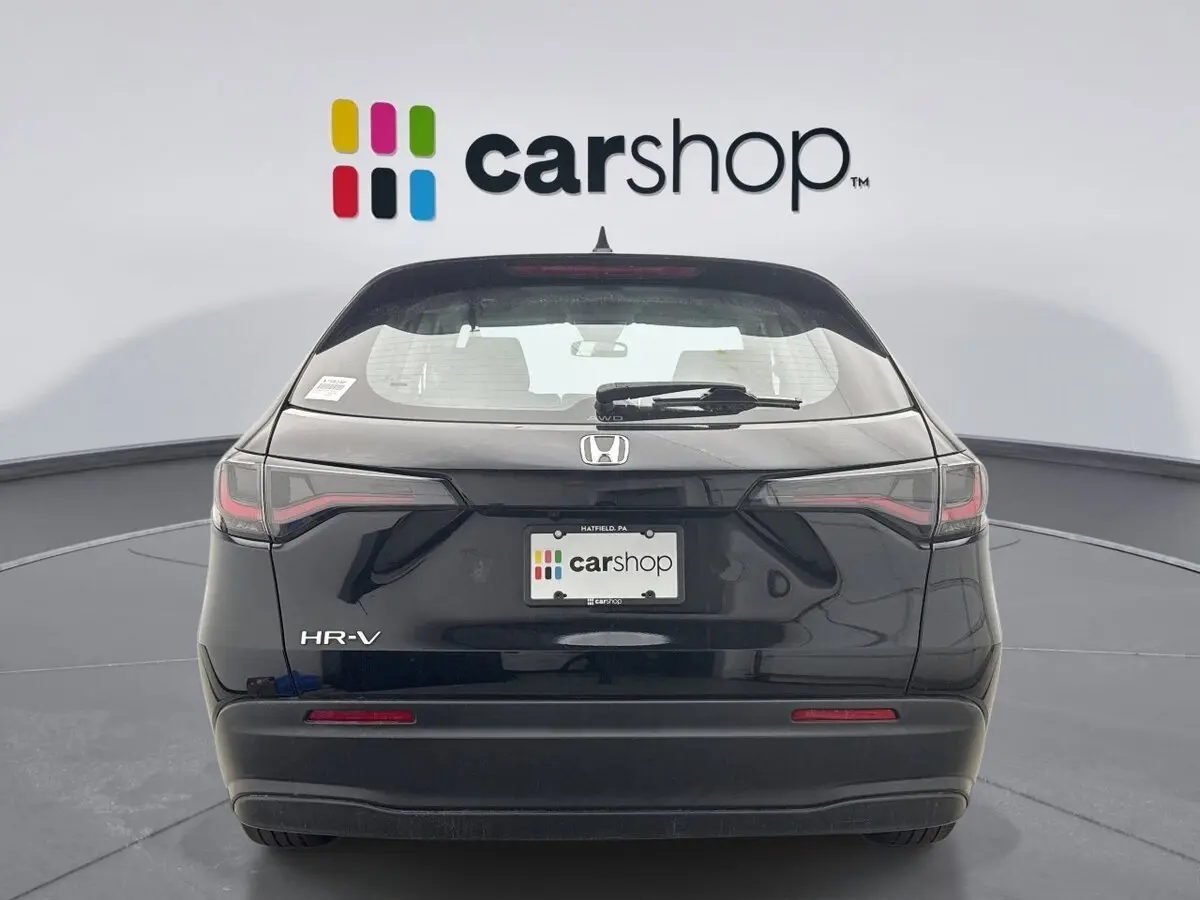 2023 Honda HR-V LX photo 4