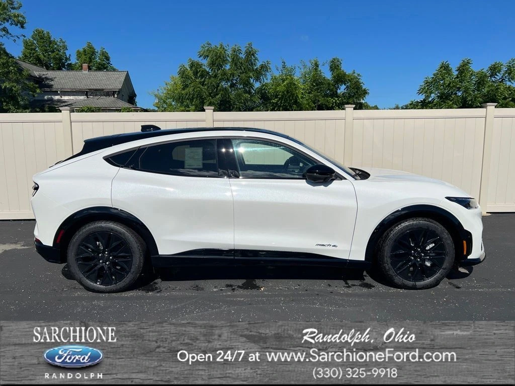 2026 Ford Mustang-Mach-e Premium's photo