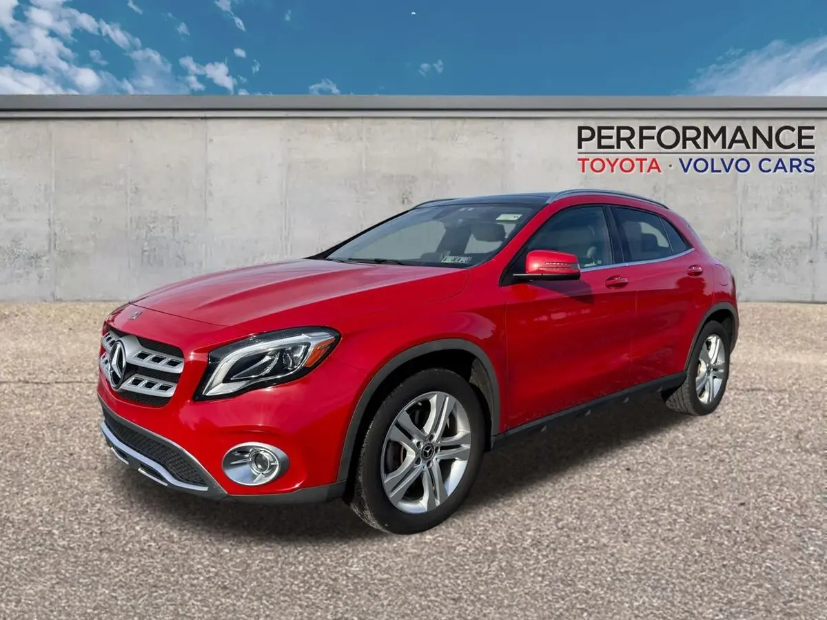 2018 Mercedes-Benz GLA-Class GLA250's photo