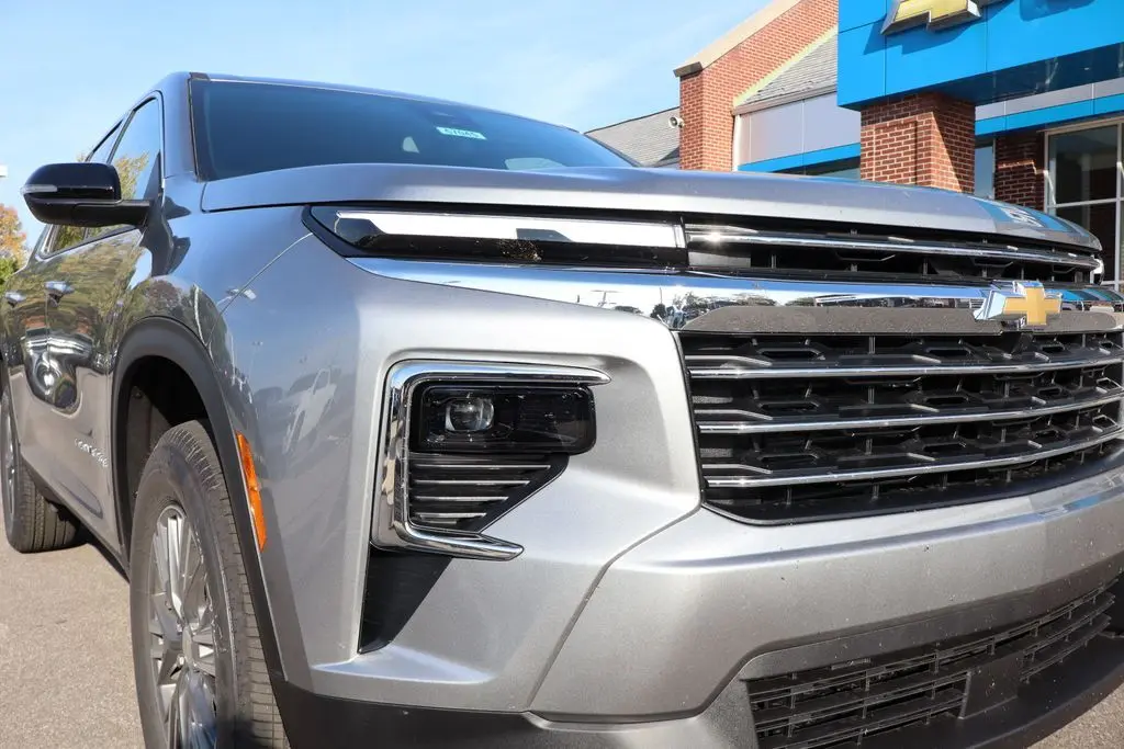 2026 Chevrolet Traverse 1LT photo 4
