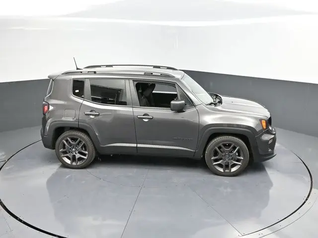 2021 Jeep Renegade Latitude photo 30