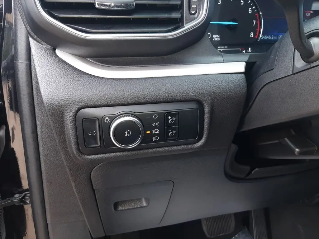 2024 Ford Explorer XLT photo 11