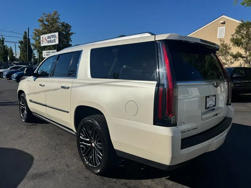 2015 Cadillac Escalade ESV Premium photo 4