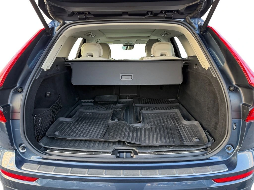 2023 Volvo - image 11