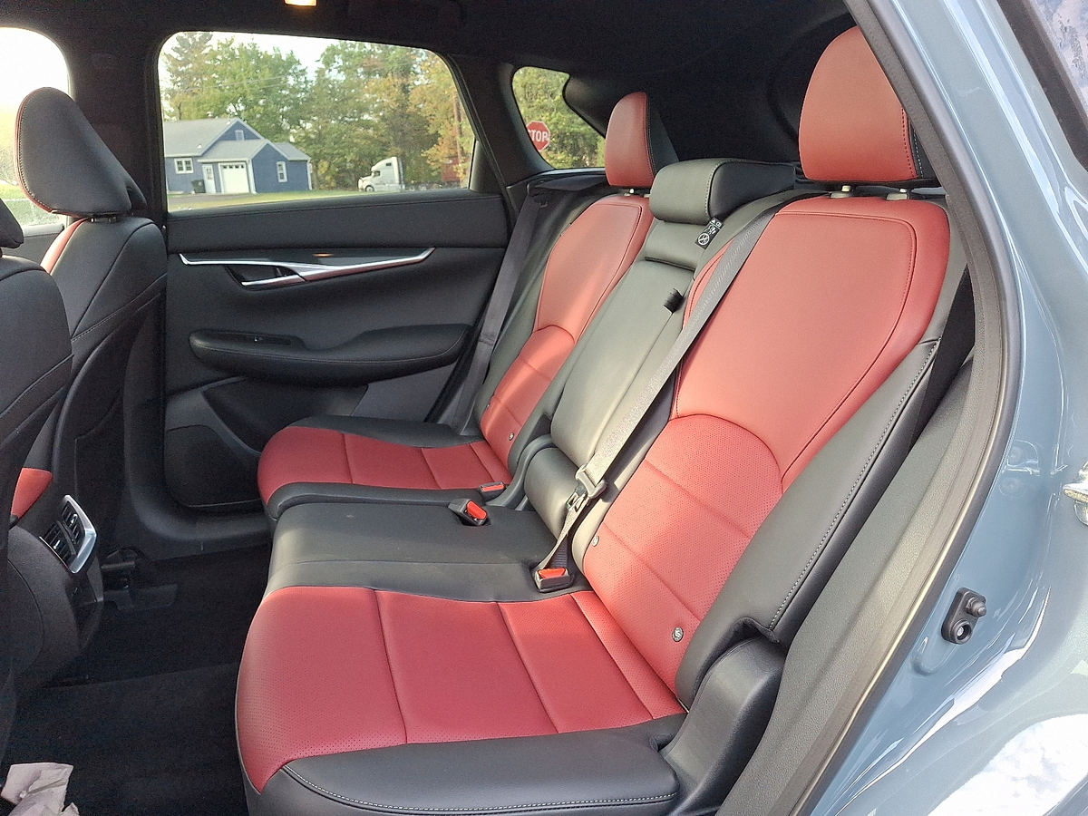 2025 Infiniti QX50 SPORT AWD photo 3