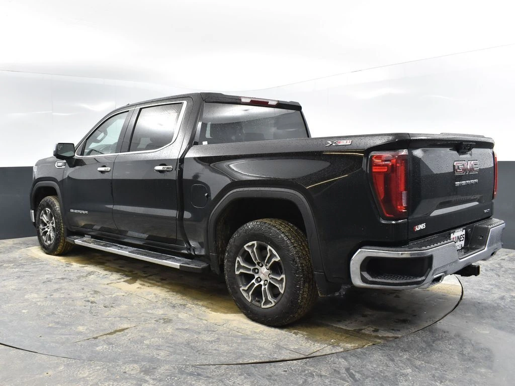 2024 GMC Sierra 1500 SLT - Photo 9