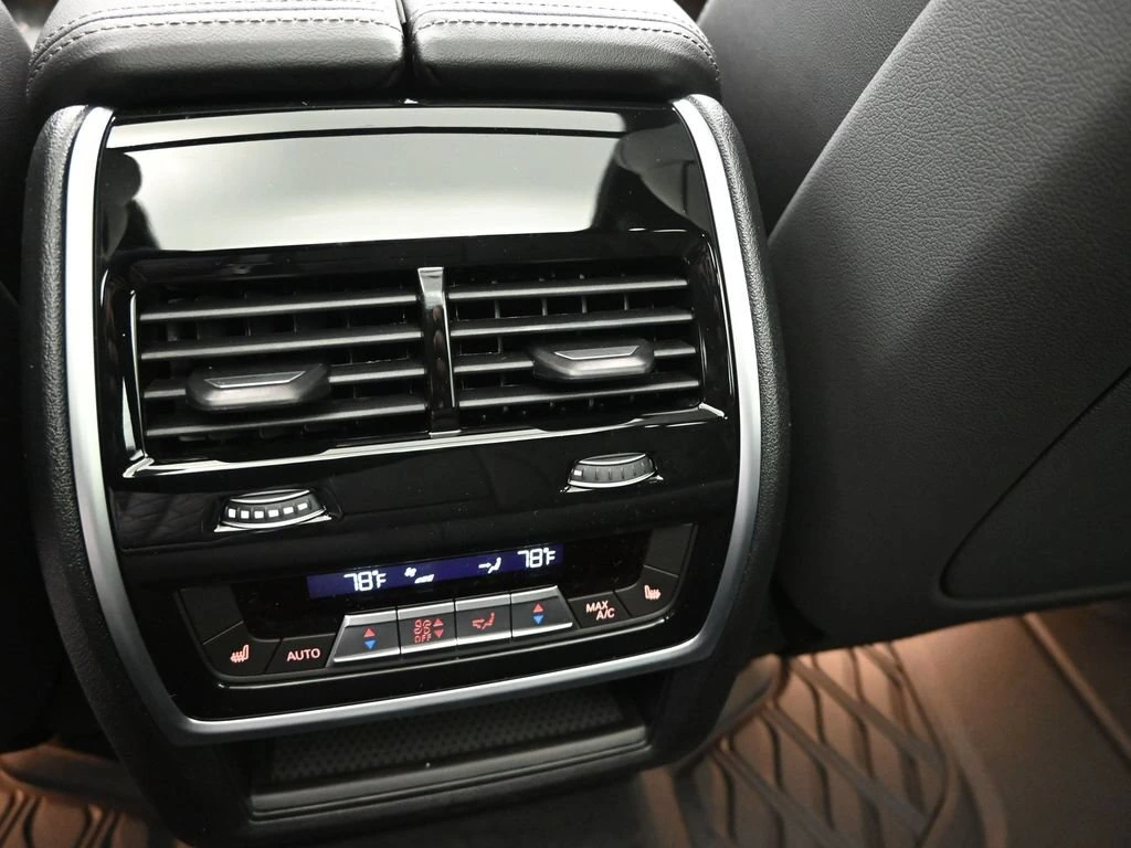 2026 BMW X5 40i - Photo 18