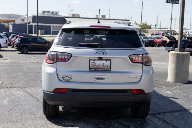 2024 Jeep Compass Latitude Lux - Photo 9