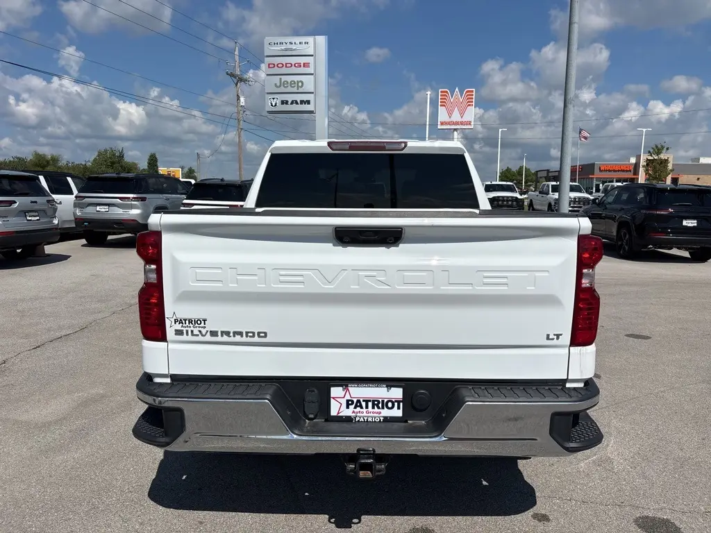 2023 Chevrolet Silverado 1500 LT1 photo 4