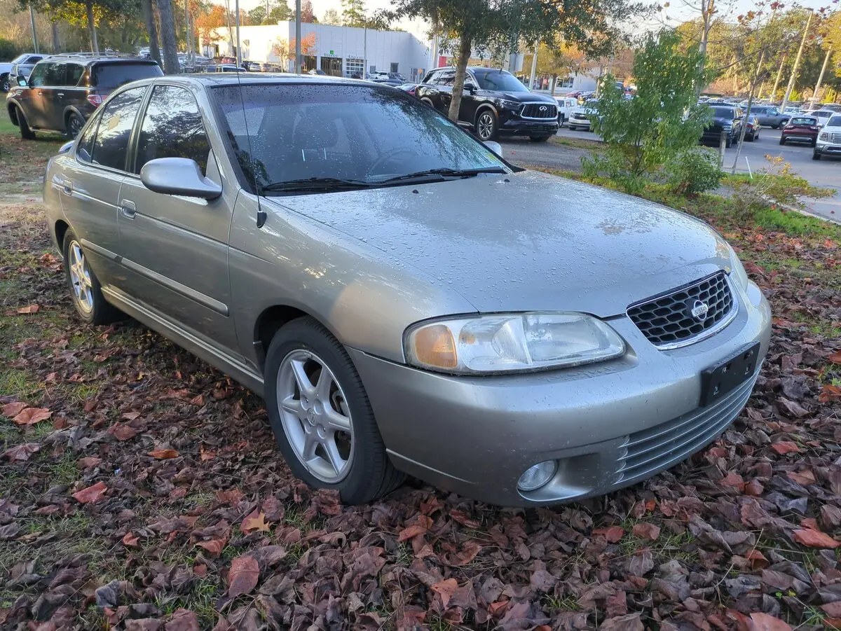 2000 Nissan Sentra SE
