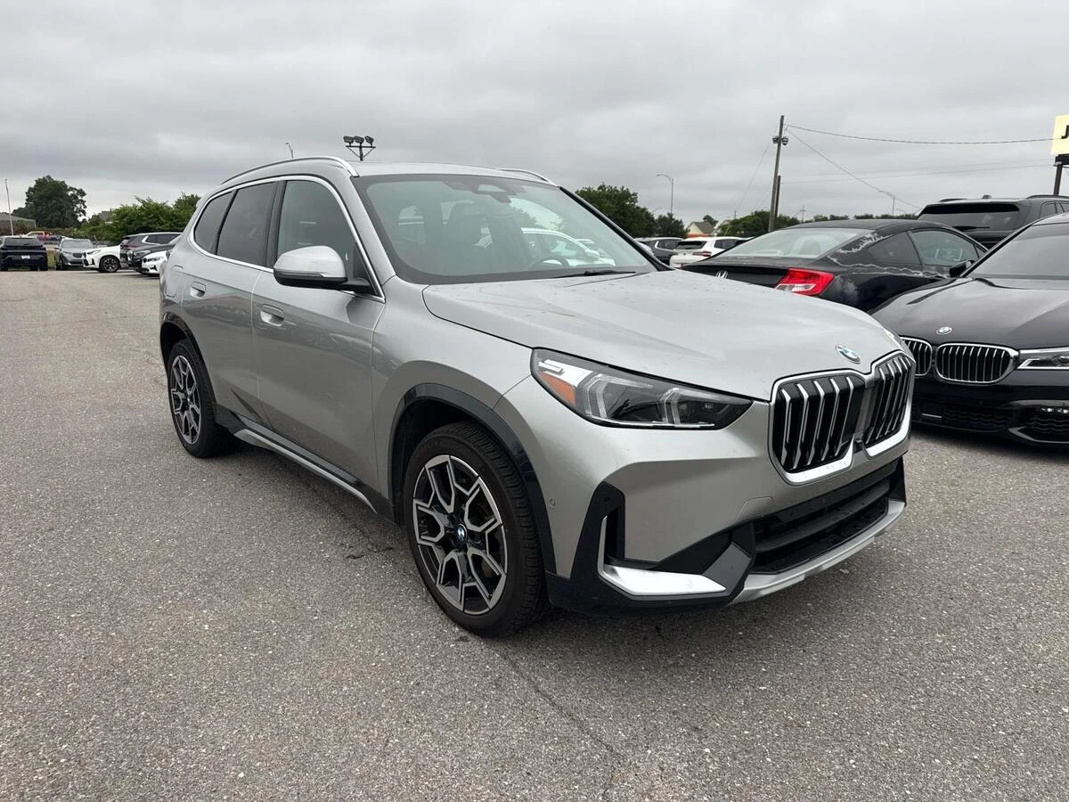 2025 BMW X1 xDrive28i's photo