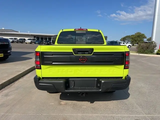 2026 Nissan Frontier PRO-4X photo 6