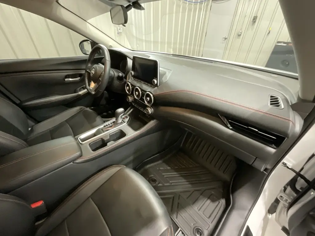 2024 Nissan Sentra SR photo 13